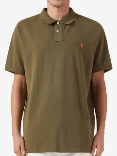 Nadeem Ecommerce Specialist fashion and style shopping image, showcasing trendy clothing and accessories for all styles.